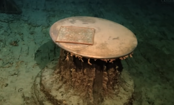 The Ruins Of The Titanic Wreck At A Depth Of Nearl𝚢 4,000m Under The Ocean - Mnews