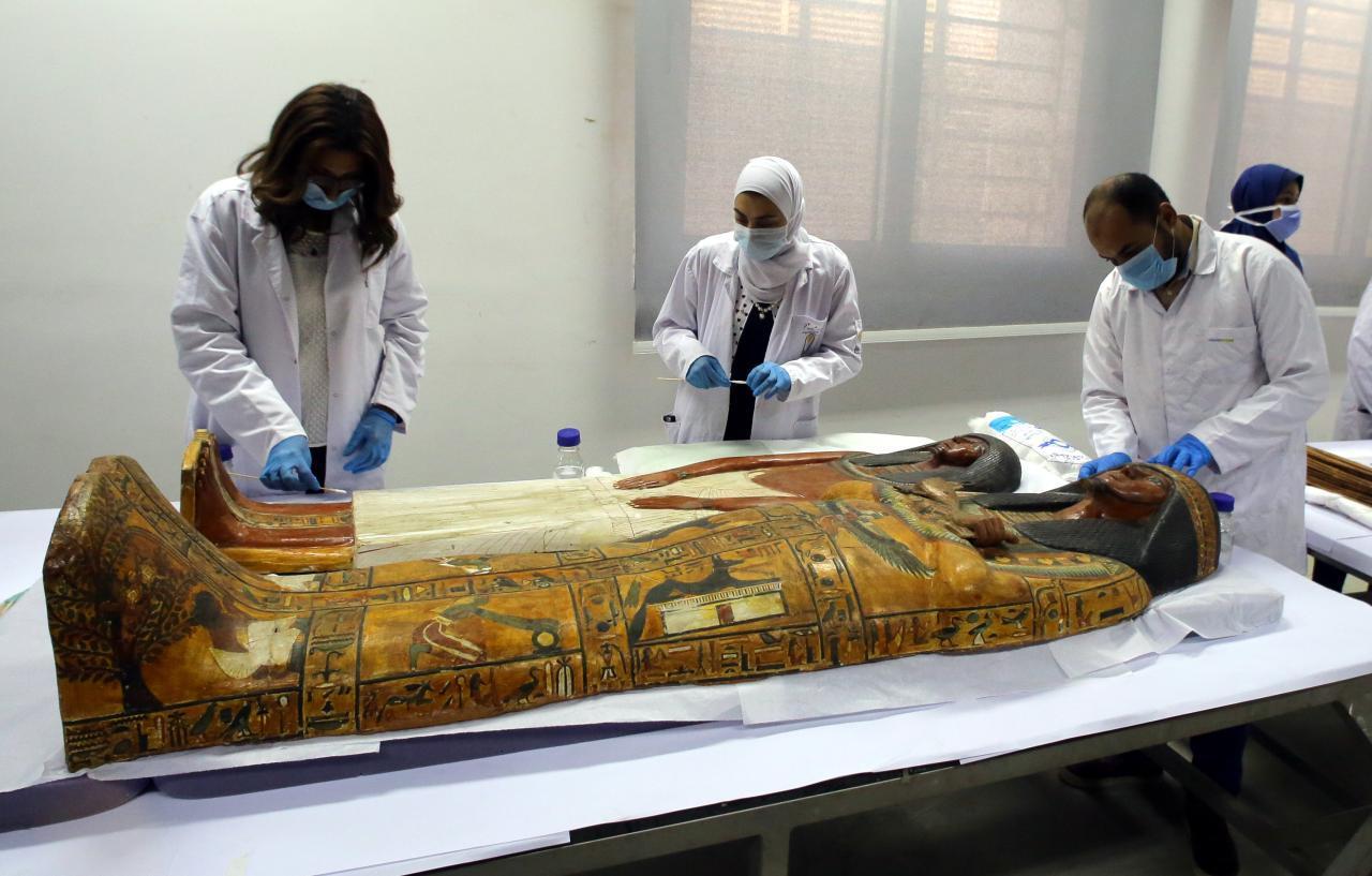 Ancient Egyptian Mummies Removed From Coffins Spark ‘Curse Of The Pharaohs’ Fears - Mnews